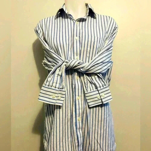 Michael Kors men’s sz 15 neck, sleeves 32/33, white w blue & grey pin stripes - Picture 1 of 5